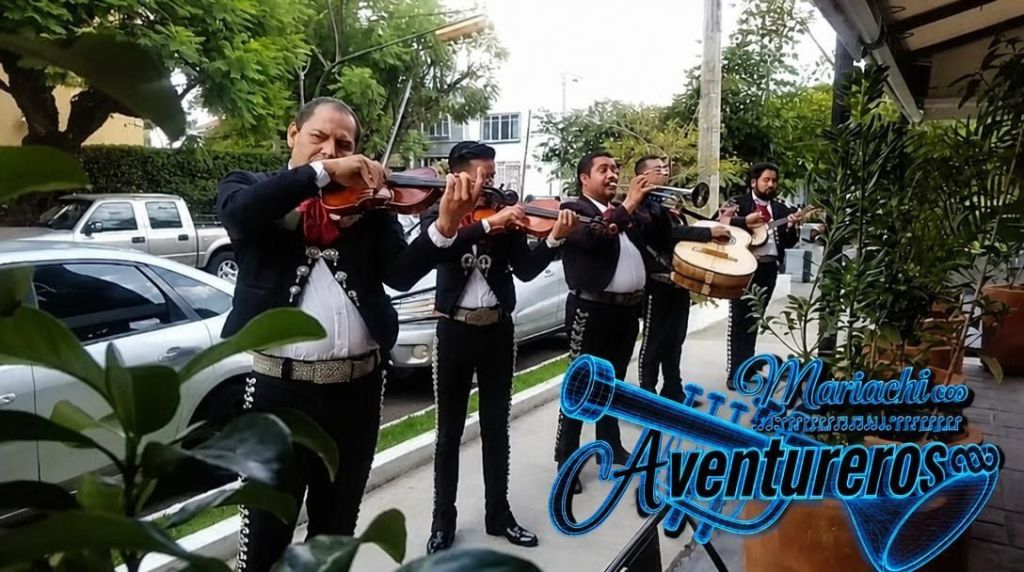 mariachi en tlaquepaque